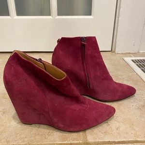 Cole Haan purple fuchsia magenta suede wedge booties with Nike Air size 8.5B